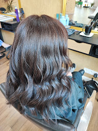 Photo n°41 de L'atelier Démêlé à Roubaix (Salon de coiffure)