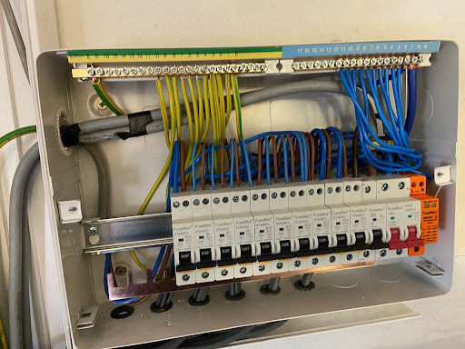Towers Electrical - Visual