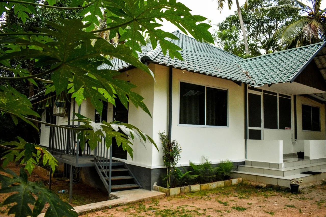 Charly's Resort