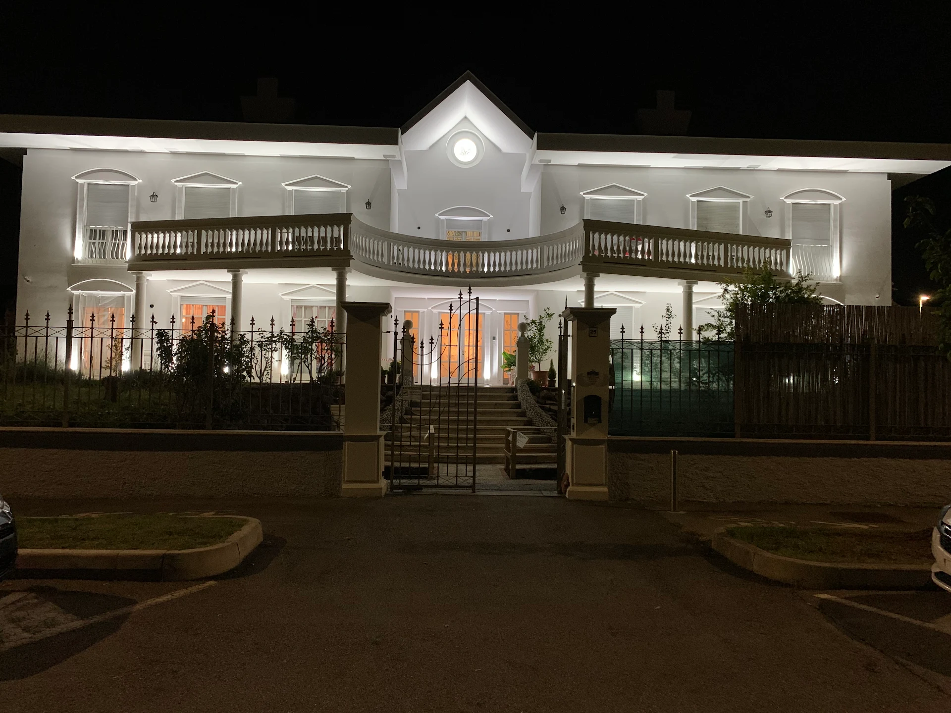 Bed & Breakfast White House