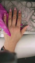 Photo n°6 de Formation MissJnails06 - Formation prothésiste ongulaire et Institut ongles à Nice à Nice (Salon de manucure)