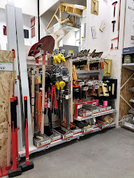 Photo n°4 de Ivry-sur-Seine (Cour des matériaux) à Ivry-sur-Seine (Magasin d'outillage)