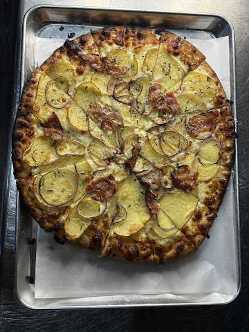 Lenny’s Apizza by null