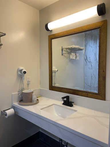 La Casa Inn Pasadena - Thumbnail