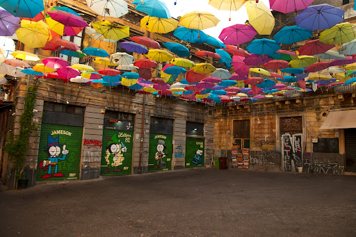 Piazza Umbrella - Thumbnail