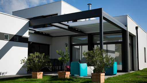 Komilfo AB Stores SARL à Blois - Pergolas, Stores, Fenêtres, Menuiseries