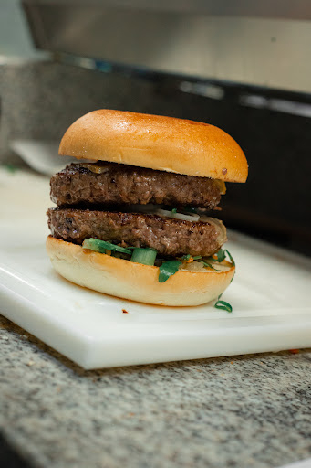 Photo 1 - Savoureux Burgers