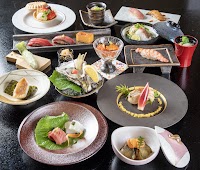 鮨・鉄板焼 波奈本店