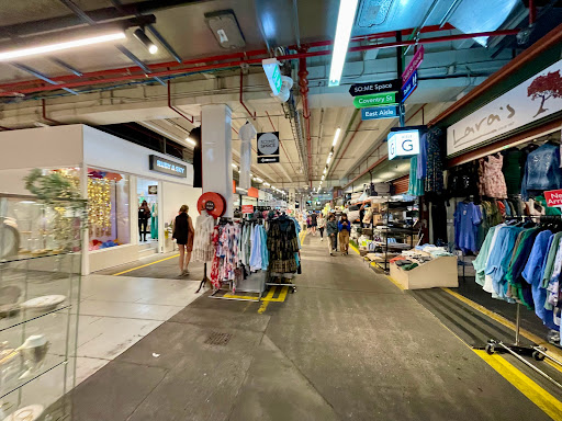 Lara's Women Clothing Store