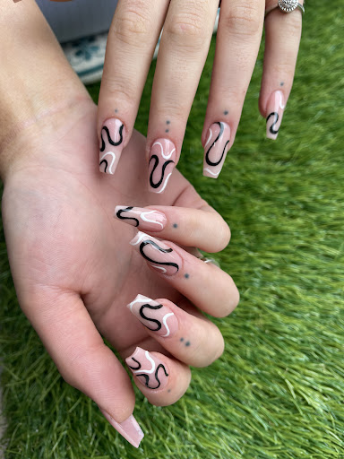 Em Nails & spa