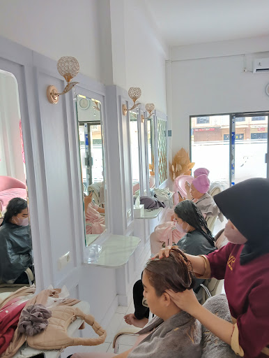 NR Beauty Salon And Spa