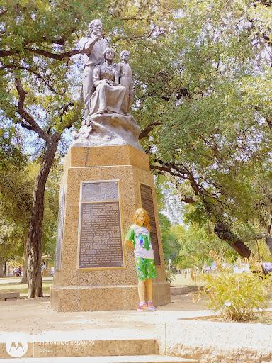 Founders Oak Gallery - United States