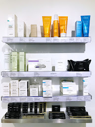 Photo n°3 de Léo Estelle à Paris (Salon de coiffure)