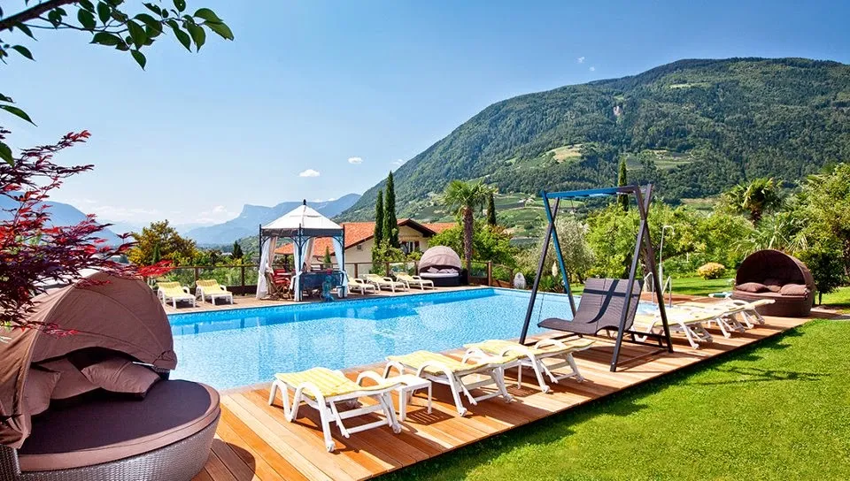 Ruster Resort