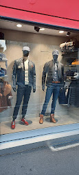 Photo n°8 de XY Boutique à Angers (Magasin de vêtements pour hommes)