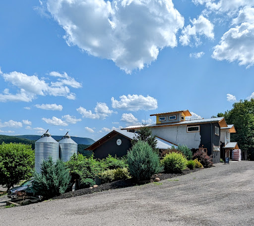 Hollerhorn Distilling - Thumbnail