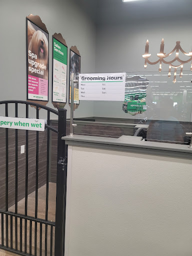 Pet Supplies Plus Dallas - Medallion - Thumbnail