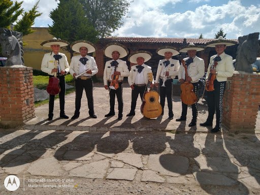 Mariachi serenata de México