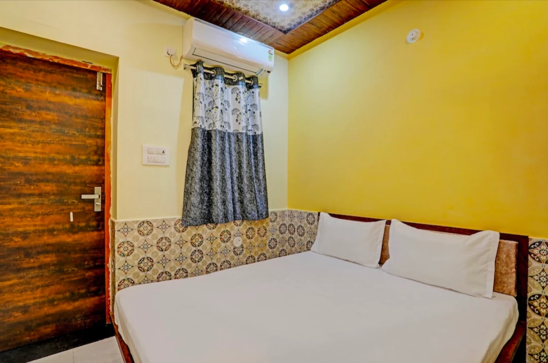 HOTEL ABHI PALACE