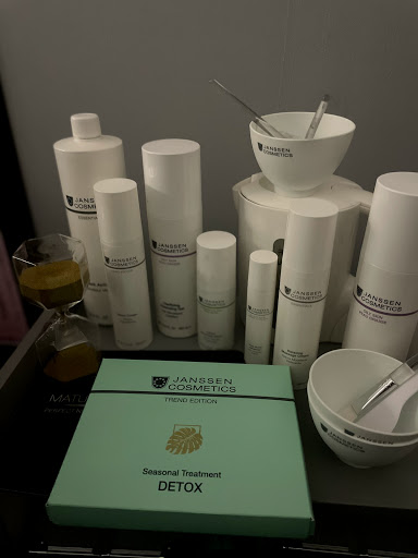 Miranda Beauty Touch Massage Beauty & Aesthetic Services Clinica Raulfisio Fisioestética Estética Avanzada - Thumbnail
