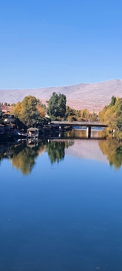 Arpalı Belediyesi Çay Bahçesi