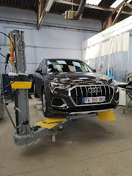 Photo n°10 de CARROSSERIE PAPIN - ROCHE SUR YON à La Roche-sur-Yon (Atelier de réparation automobile)