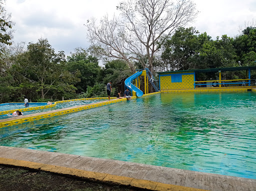 Balneario La Tina