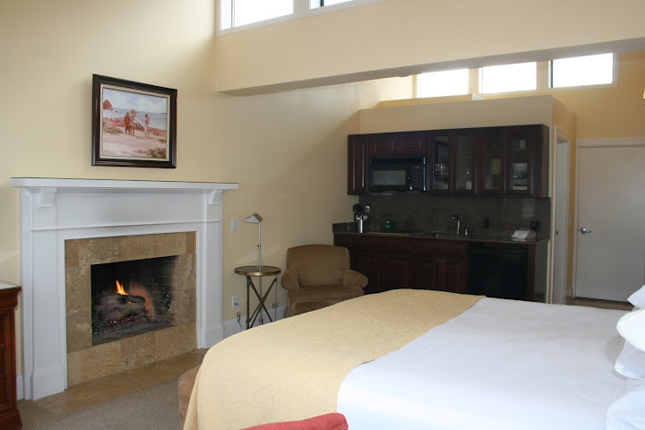 The Waves Cannon Beach by null