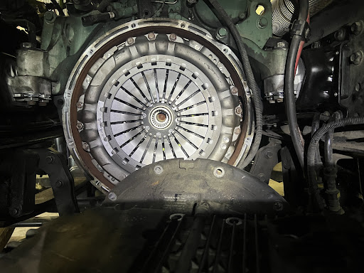 VNL Truck Repair - Thumbnail