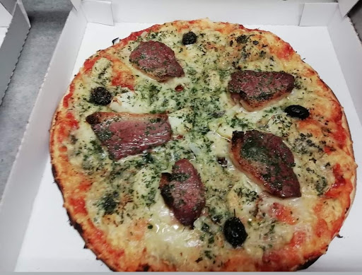 Photo 6 - Pizzeria C et C
