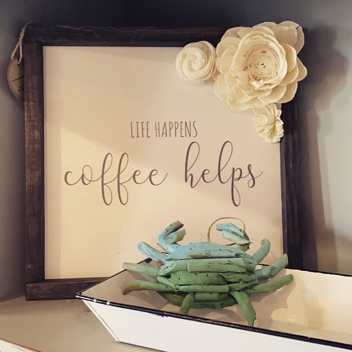 The Coastal Farmhouse Decor - Thumbnail