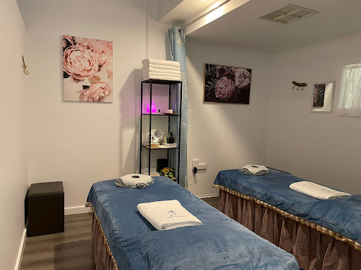 Julie Massage and Therapy - Thumbnail