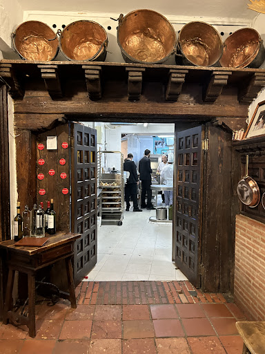 Mesón De Cándido | Restaurante en Segovia - Thumbnail