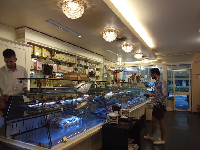 Marcello...La Pasticceria