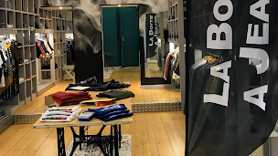 Photo n°2 de La Boite à Jean's à Aubenas (Magasin de vêtements)