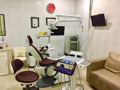 Dentist