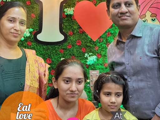Celebrating Life @ Sardaar Ji Prayagraj