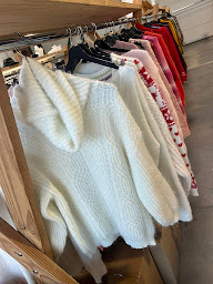 Photo n°20 de Seconde Vie à Saint-Martin-de-Crau (Magasin de vêtements)