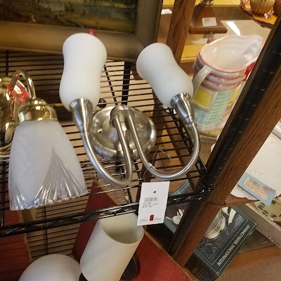 Photos of Red Door Consignment Gallery