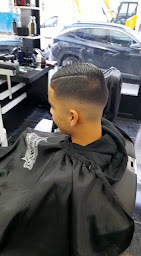 Photo n°25 de Black & White Barber à Le Blanc-Mesnil (Salon de coiffure)