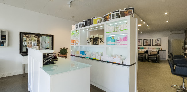 Cremebrulee Hair & Beauty - Beauty salon