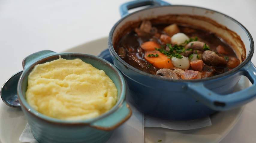 Le Quai Bistrot Français by null