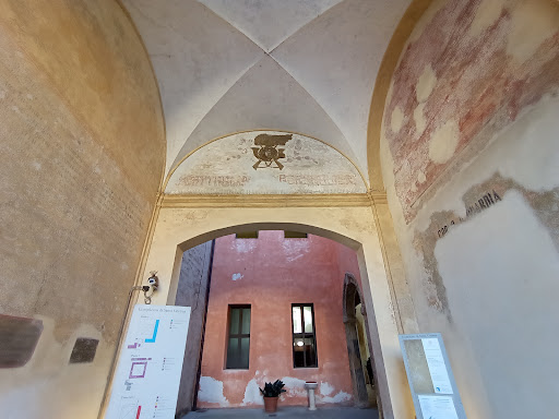 Italian Women's Library - Thumbnail