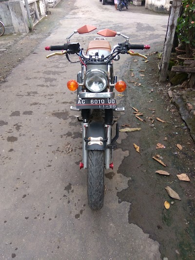 Photos of Bengkel Sepeda Motor Peni
