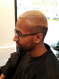 Photo n°41 de LASER Coiffure à Lyon (Institut de soins du visage)