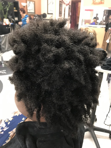 Tips & Cuts Dominican Salon - Thumbnail