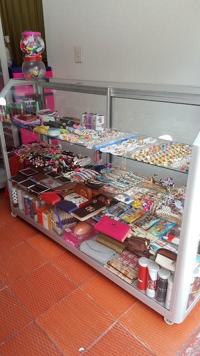 Photos of Almac&eacute;n Cosas Intimas