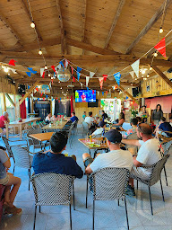 Photo n°11 de La Guinguette - Ouvert au public - Saint Hilaire La Forêt à Saint-Hilaire-la-Forêt (Restaurant de plats à emporter)