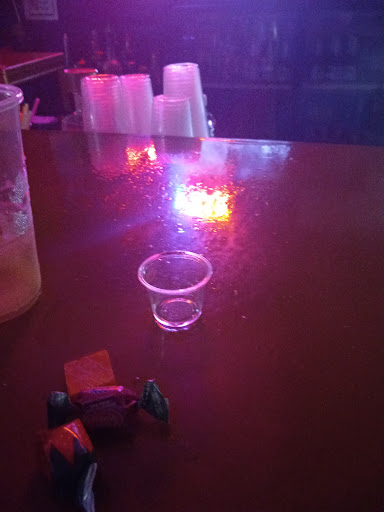 Hardy's Lounge - Visual