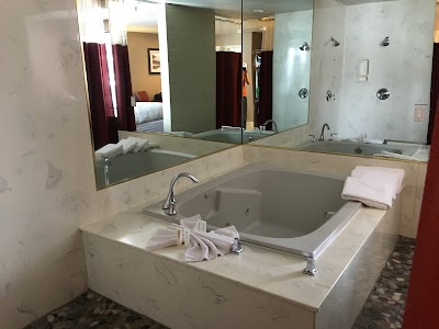 Postmarc Hotel and Spa Suites